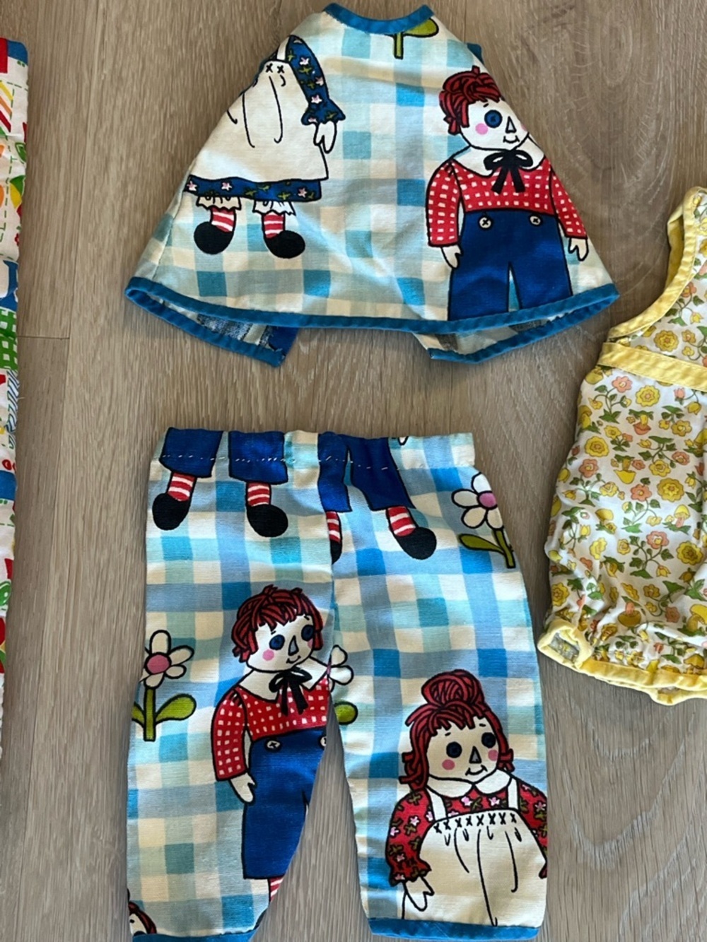 Vintage Doll Clothes Bundle - Picture 3 of 5